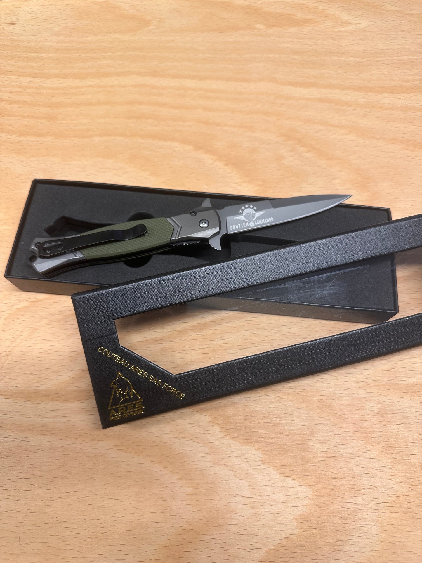 Couteau Ares SAS Force