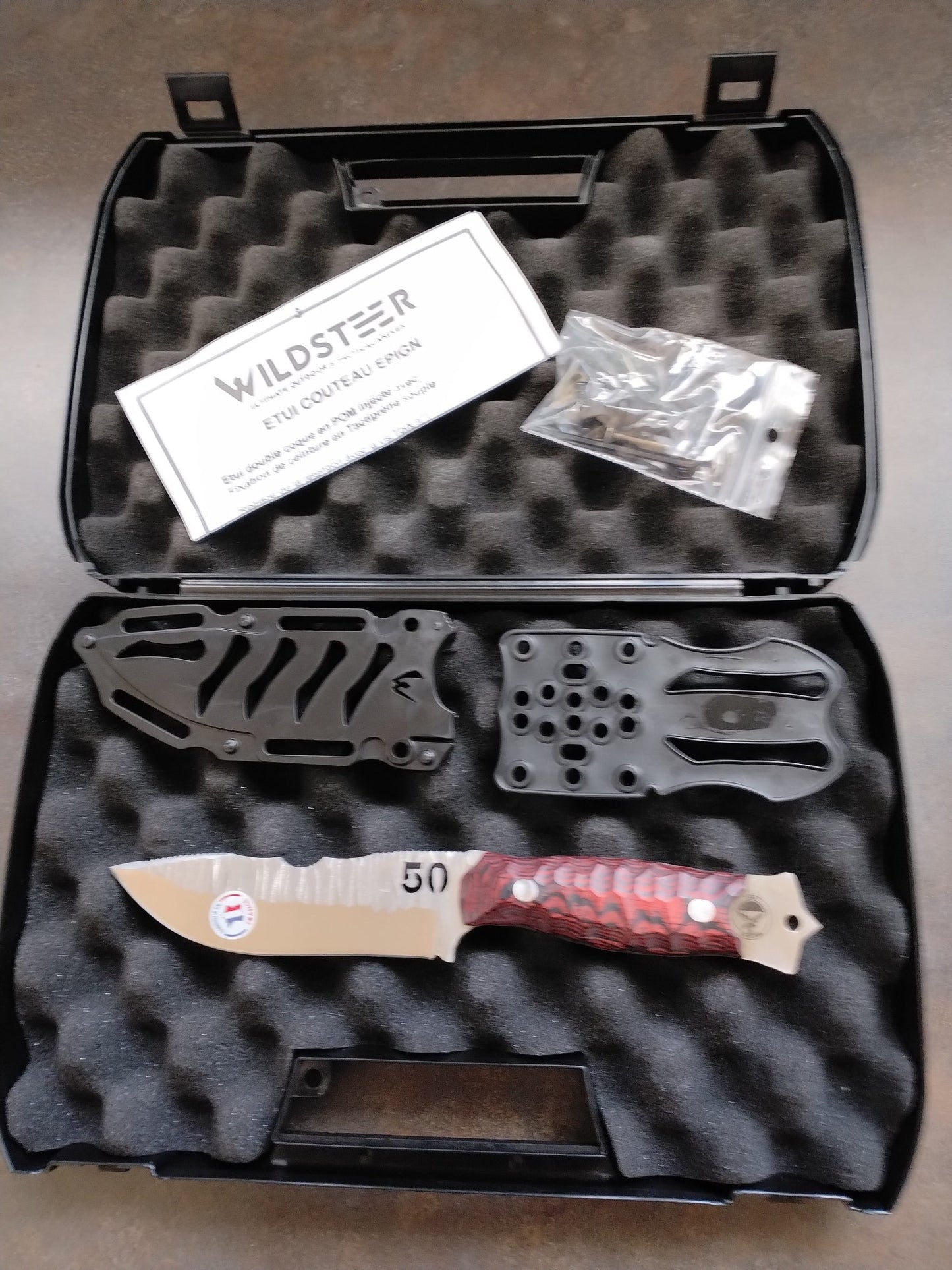 Couteau EPIGN Wildtseer avec étui (fabriqué en France)