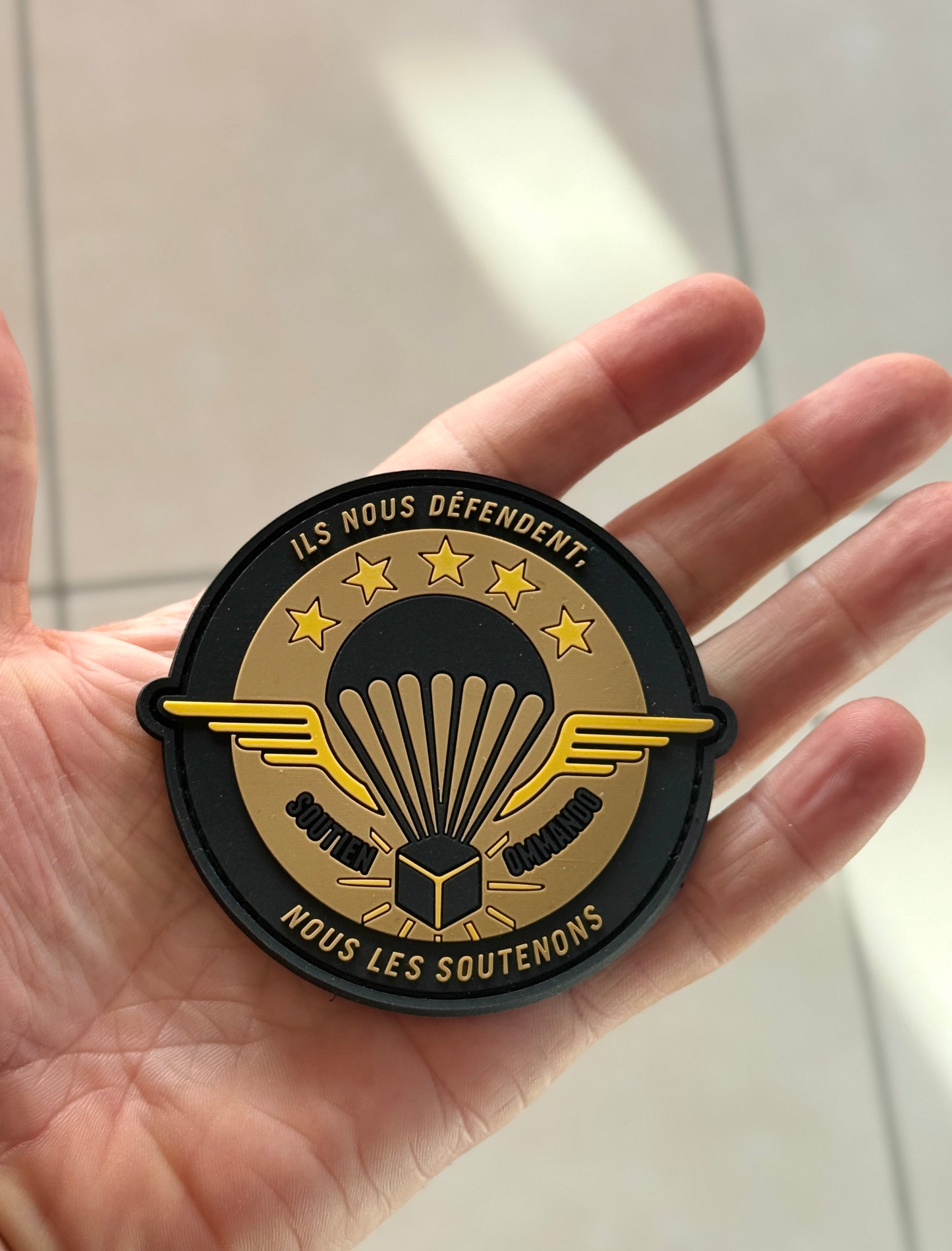 NOUVEAU Patch PVC Soutien commando (sable)
