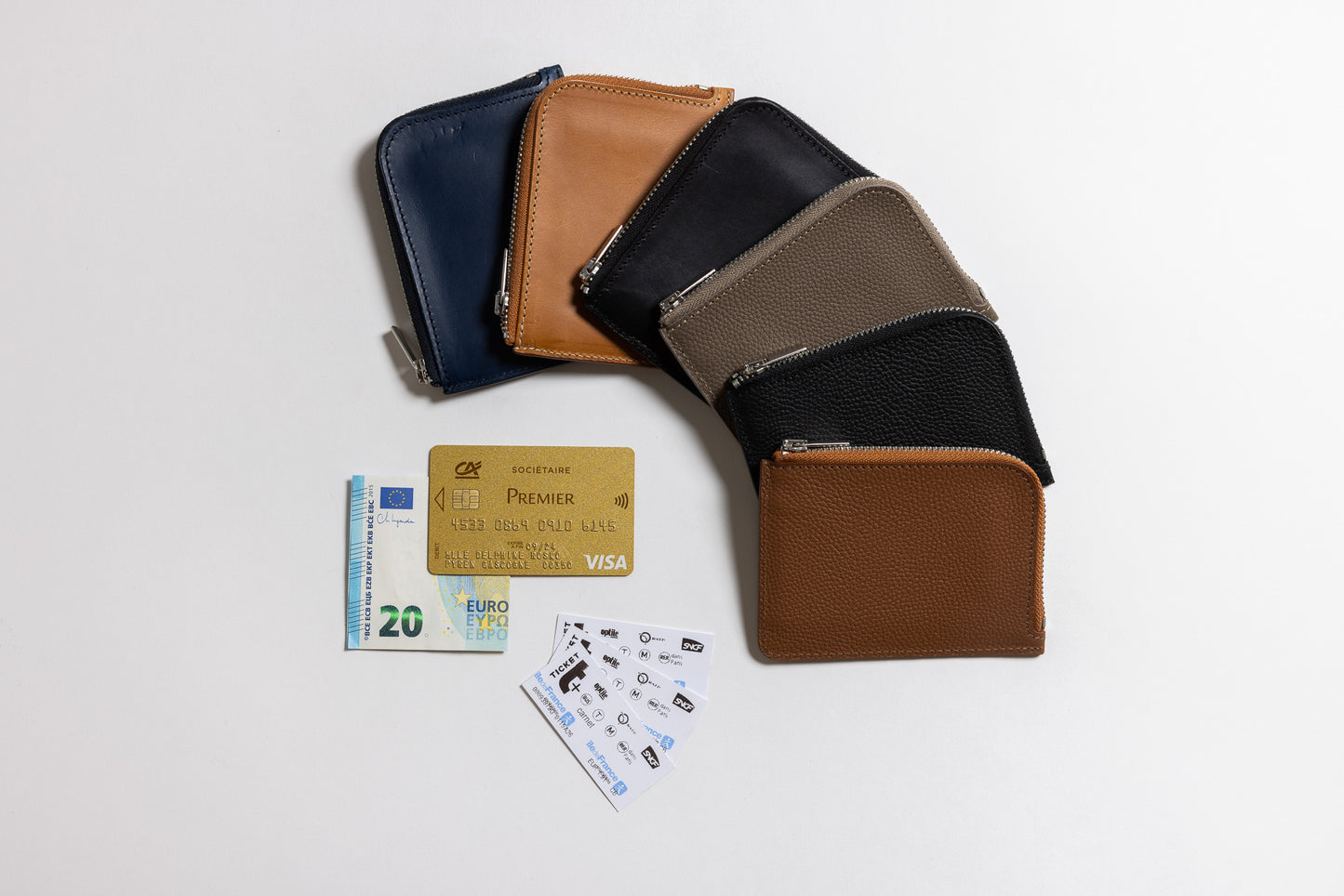 Porte monnaie artisanal cuir pleine fleur fabriqué en France.