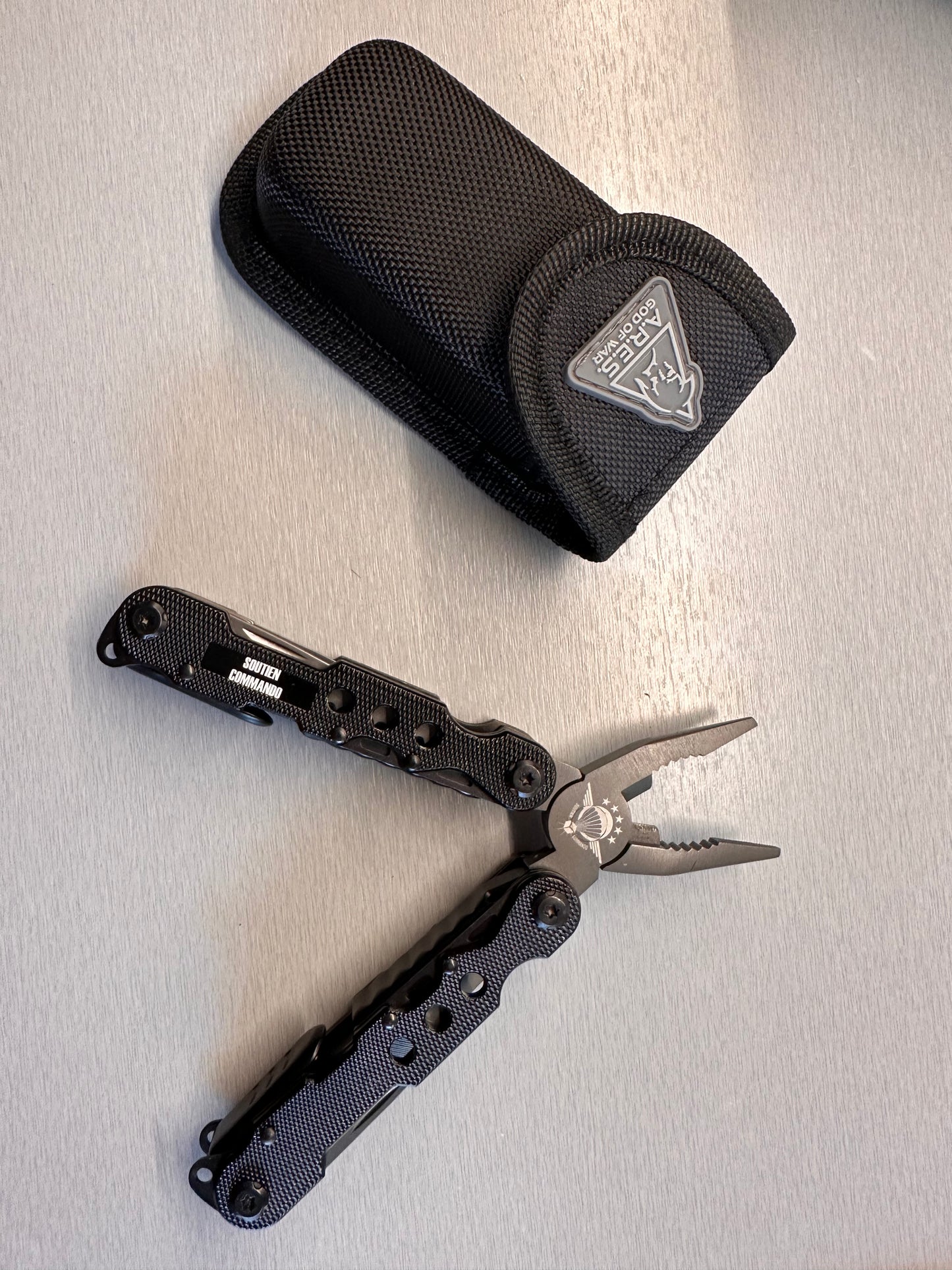 Black Crab multi-tool - engraved