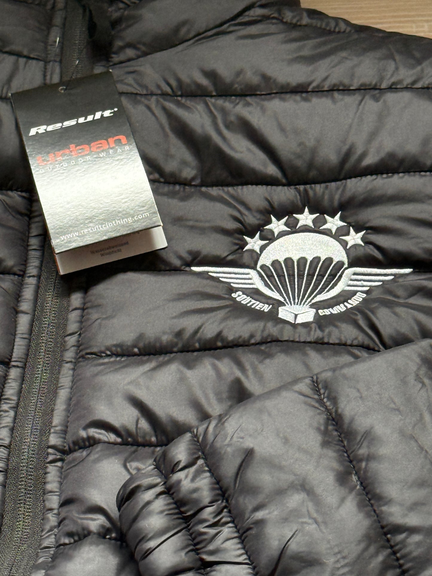 Doudoune Légère Femme brodée Soutien Commando