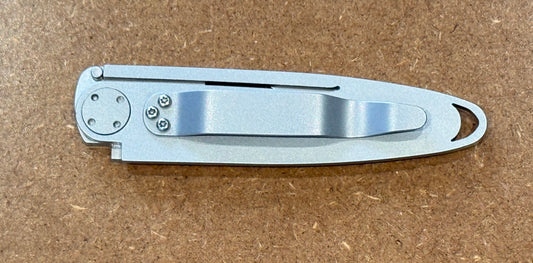 Couteau extra-plat et léger Perceval (fabriqué en France) personalisé BRI