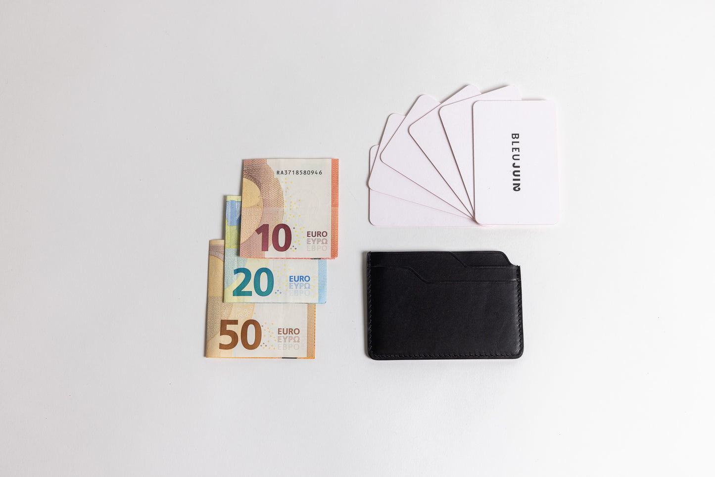 Porte-cartes artisanal cuir pleine fleur fabriqué en France.