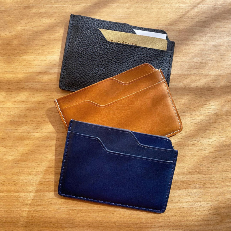 Porte-cartes artisanal cuir pleine fleur fabriqué en France.